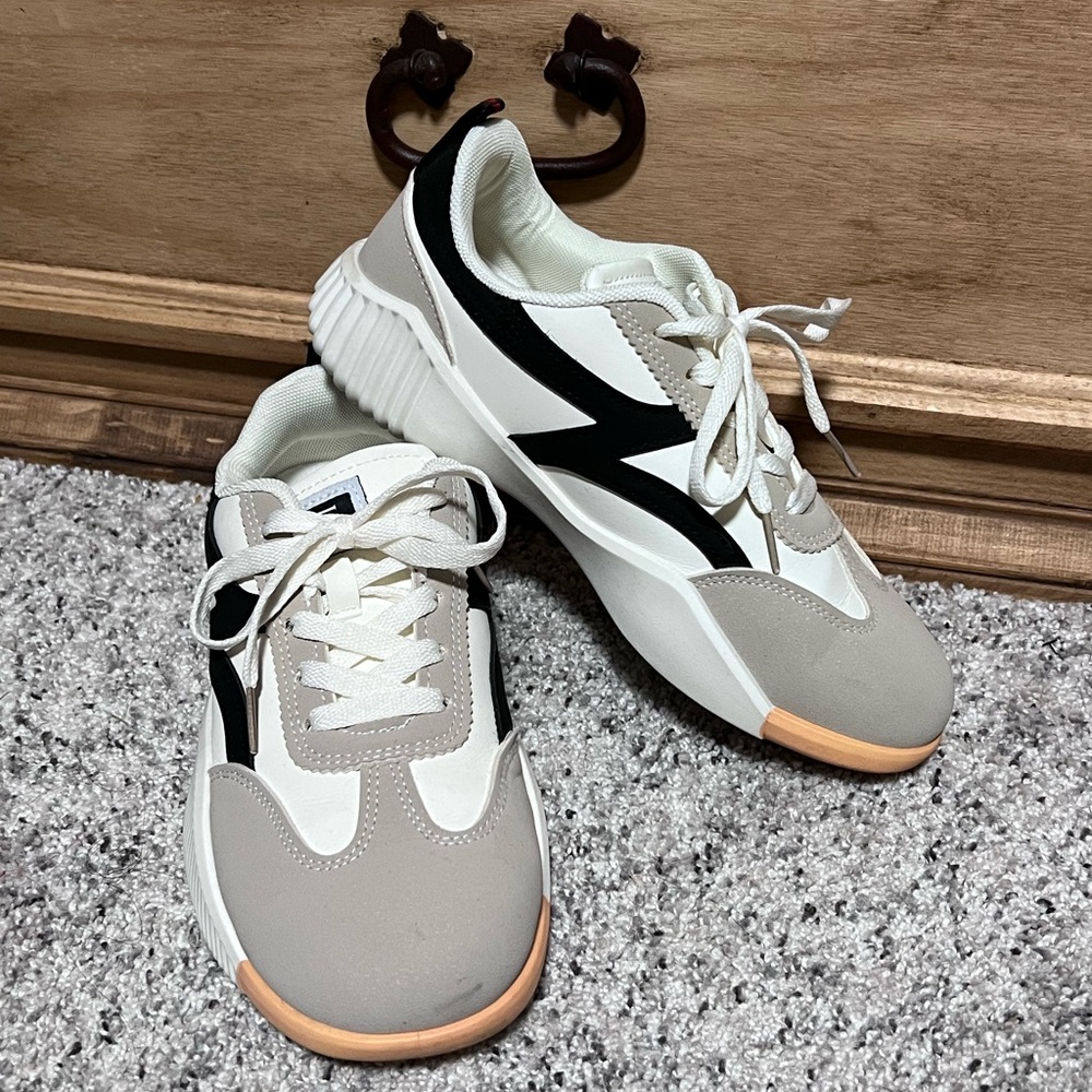 Neutral Beige & Black Athletic Sneakers